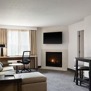 One-Bedroom King Suite